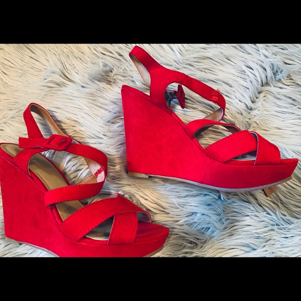 New red Nine West Wedges